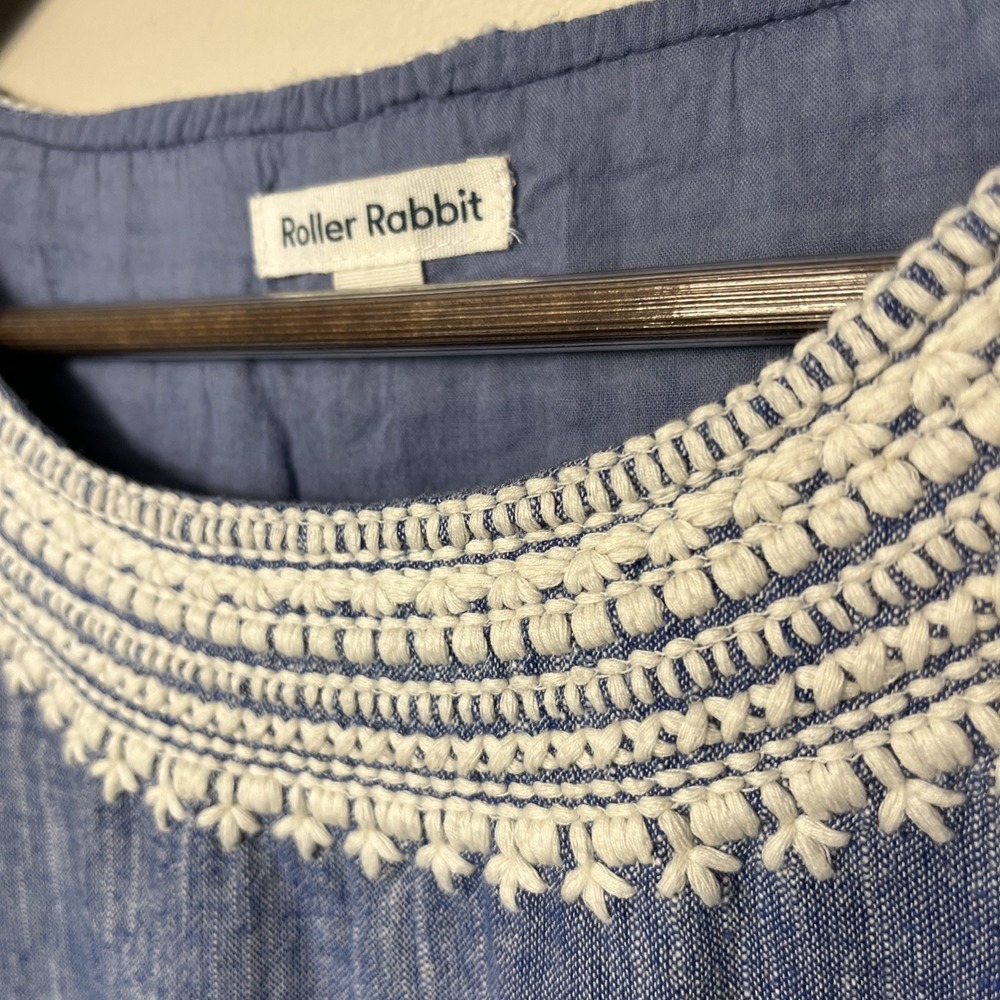 Roller Rabbit Chambray Blue Embroidered Shirt Top Sz Small Lined Cotton - Picture 3 of 9